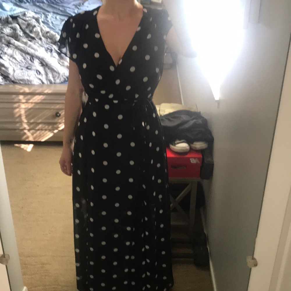 Eva Mendes wrap polka dot dress